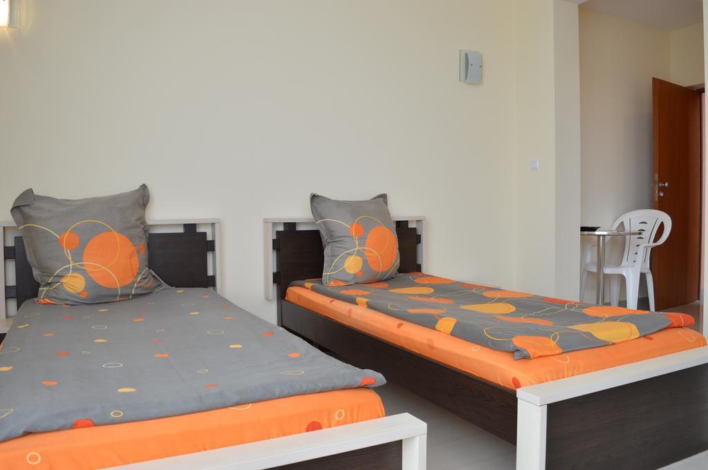 Zafo Hotel Sinemoretz Esterno foto