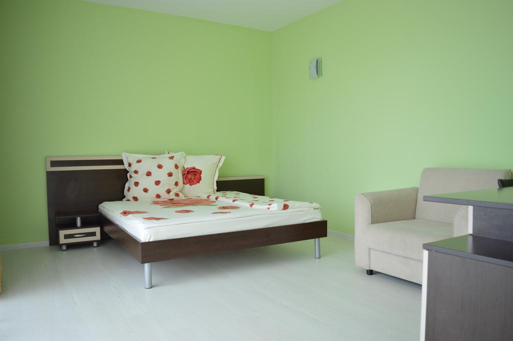 Zafo Hotel Sinemoretz Esterno foto