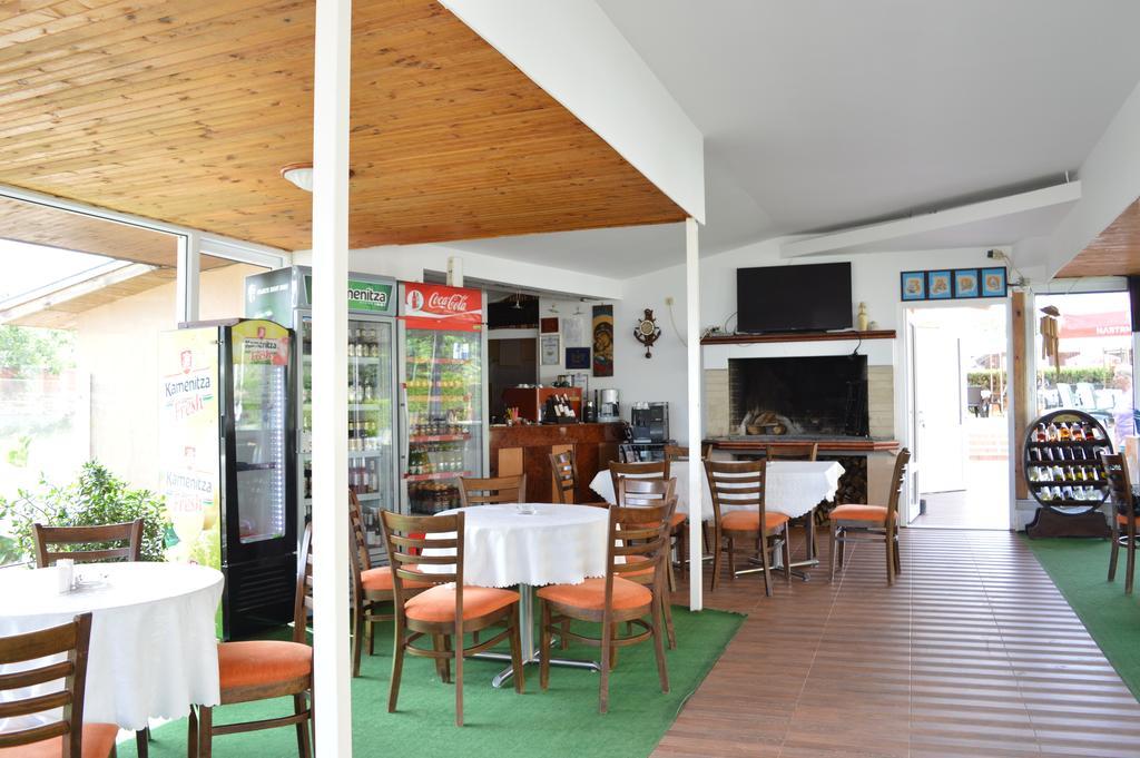 Zafo Hotel Sinemoretz Esterno foto